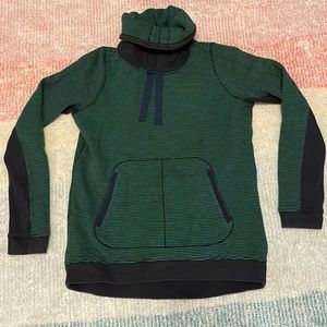 High neck unique sweatshirt